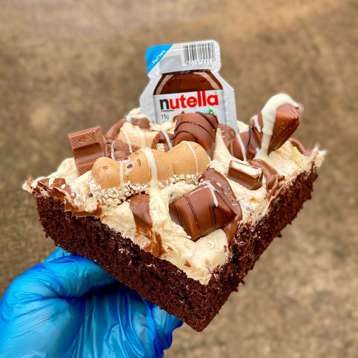 Kinder Sponge Traybake Bald Baker