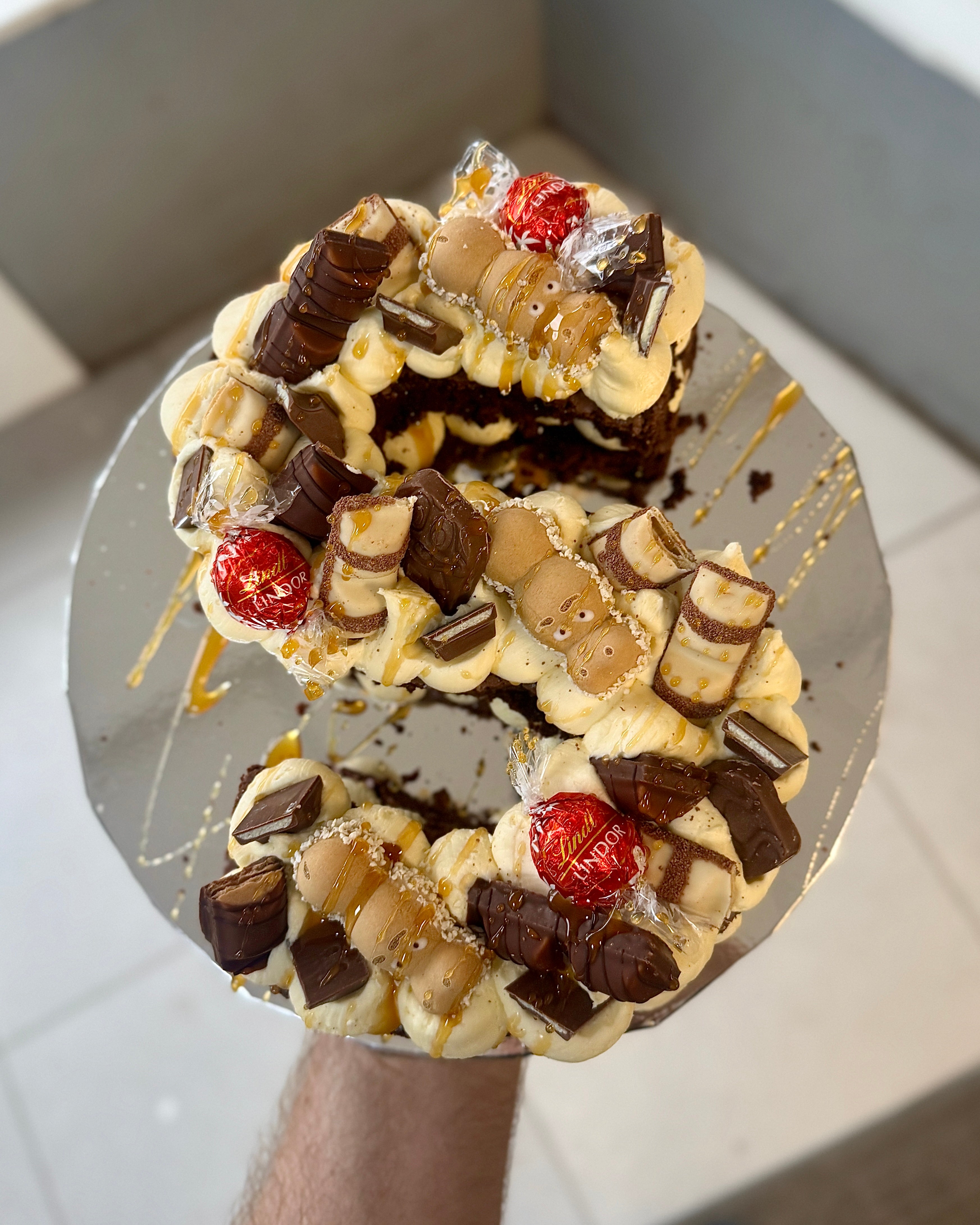 Brownie letter or number cake